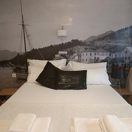 Old Port Apartment Baska Voda Phòng bức ảnh