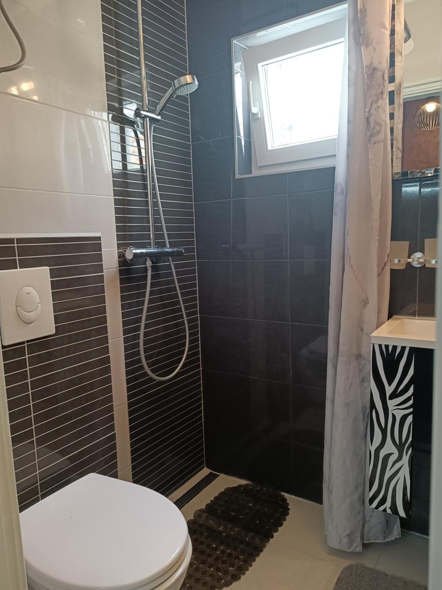 Old Port Apartment Baska Voda Ngoại thất bức ảnh