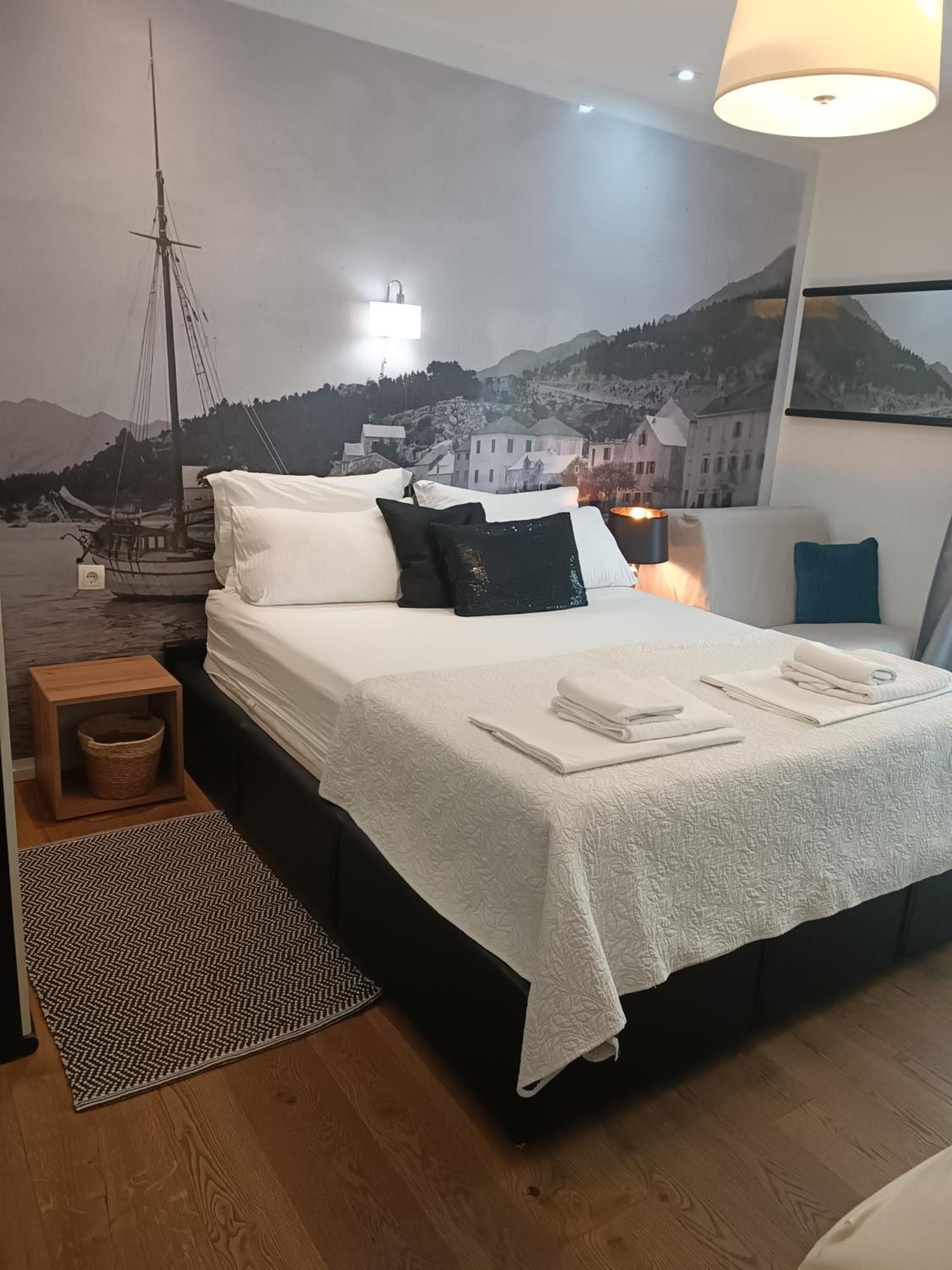Old Port Apartment Baska Voda Ngoại thất bức ảnh
